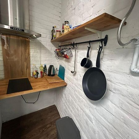 Private Apartament With Shared Bathroom 贝尔格莱德 外观 照片